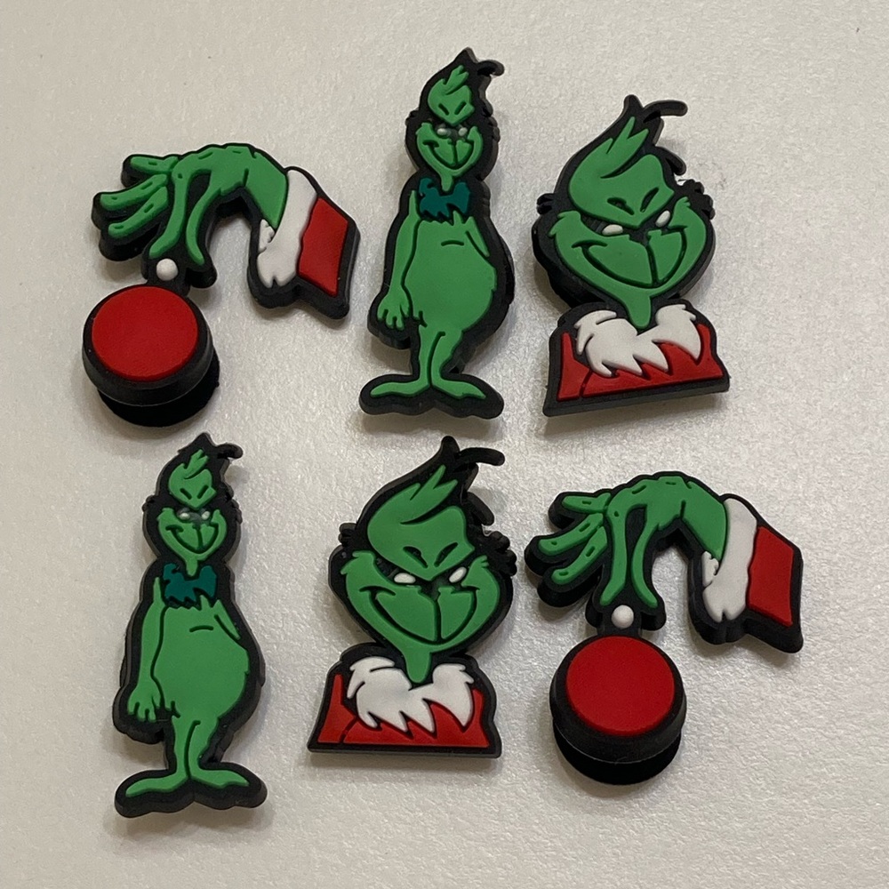 Grinch Croc Charm Set